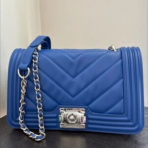 Badgley Mischka  Quilted Chain Shoulder Bag